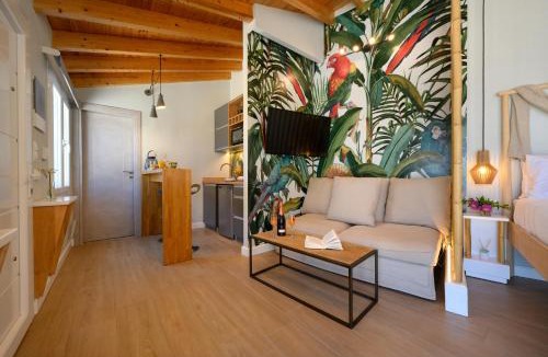 Benitses Villa | Sea & Cliff Luxury Suites
