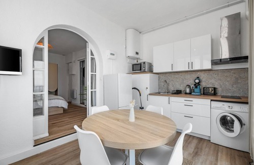 Les Lecques Apartment | Sea View Studio Apartment