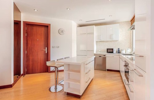 Choeng Thale Apartment | Seafront 2-bedroom apartment in Bangtao beach Thalang Phuket