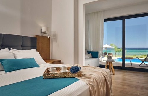 Drosia Hotel | SeaSide Suite with Private Pool