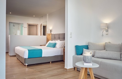 Drosia Hotel | SeaSide Suite with Private Pool