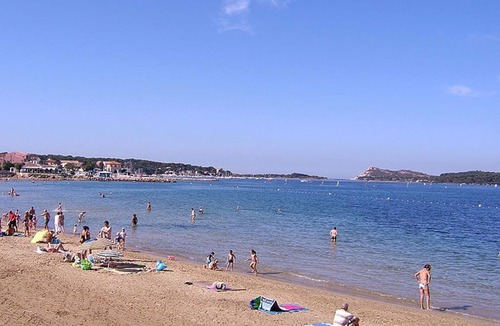 Le Brusc Cottage | Self-catering cottage 400m from the beach, run by olive growers