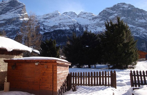 Pralognan-la-Vanoise Ski Chalet | Semi-detached chalet with garden, 3 rooms, 6 people