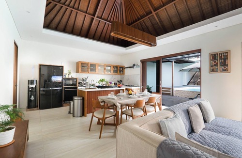 Taman Griya Villa | Serene Lux 4BR Villa w/Open Living – Jimbaran
