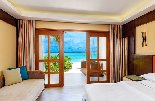 Furanafushi Island Resort | Sheraton Maldives Full Moon Resort & Spa