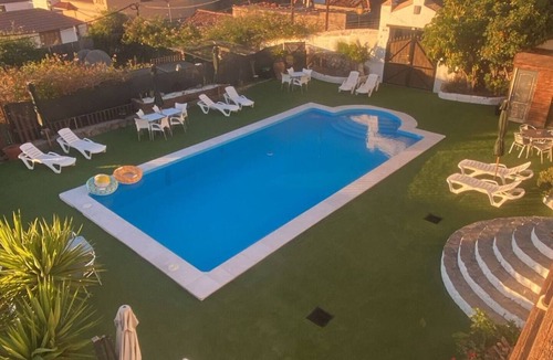 Vilaflor Apartment | Single room with a single bed and en-suite bathroom. The window looks out onto the patio area