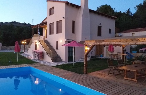 Kato Valsamonero Villa | Skantali Peacefull Villa
