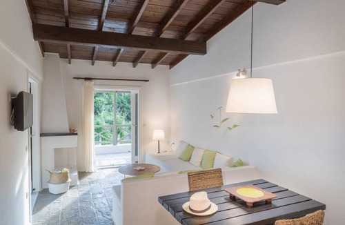 Kanapitsa Apartment | Skiathos Holidays Deluxe Suite