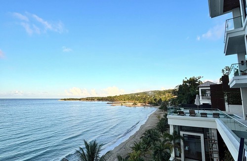 Ocho Rios Villa | skyfall perfectly positioned on beachfront with panoramic views of the sanctuary