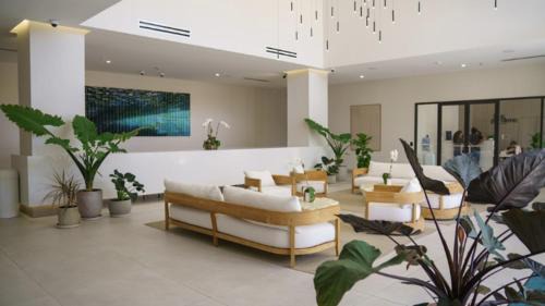 North Miami Apartment | Sleep 6 in Resort Style Community- Near Stadium