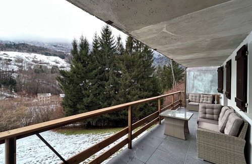 Les Clefs Apartment | Small independent cocoon in a quiet location, mountain view, near Aravis, lake