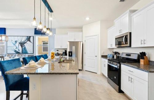 Loughman House | Solterra Resort 7 Bedroom Home with Pool (2207)