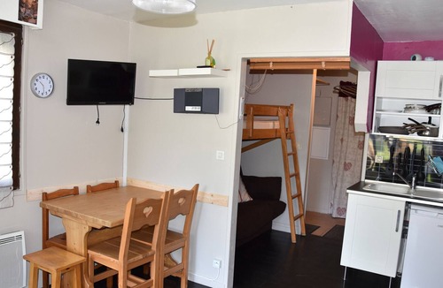 Pralognan-la-Vanoise Apartment | South-facing studio 4 pers, near center, terrace