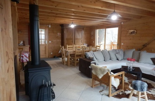 Saint-Jean-Saint-Nicolas Ski Chalet | south-facing chalet in the heart of the champsaur at the center of 5 resorts