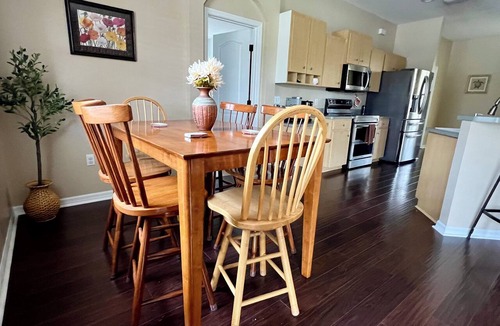 Lakeland House | South Lakeland Gem-4BR Family Home with Pool, King Bed, Near Parks and Trails
