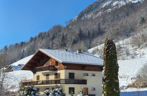 Abondance Apartment | Spacious 4-bedroom apartment in Abondance with WIFI and parking