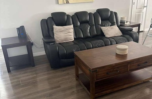 Sandy Ridge House | Spacious 4-bedroom house in awesome Davenport with AC