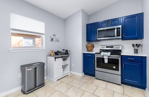 Sandy Ridge House | Spacious 5-bedroom Family Escape - Disney - Private Pool - BBQ
