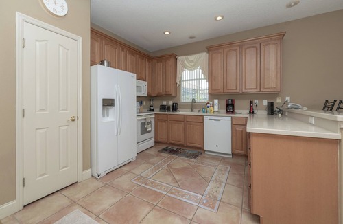 Tuscan Hills Villa | Spacious 5-bedroom Pool Villa in Davenport close to Disney and Attractions