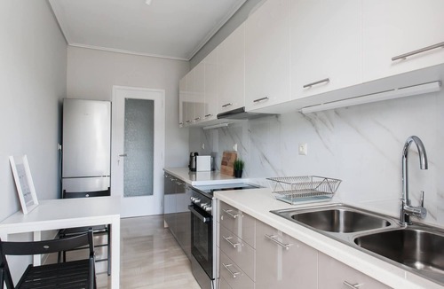 Marousi Apartment | Spacious & Airy 1BR Apartment near HELEXPO Marousi