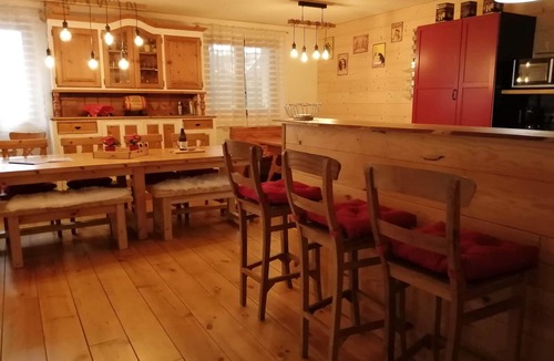 Villarembert Ski Chalet | Spacious and cozy Chalet * (10-12 p) 5 bathrooms! Le Corbier/Les Sybelles