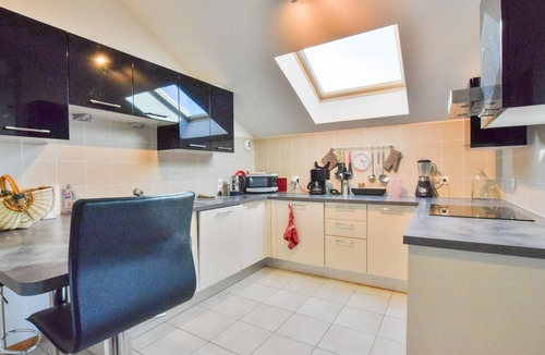 Thollon-les-Memises Apartment | Spacious apartment near slopes with balcony and parking