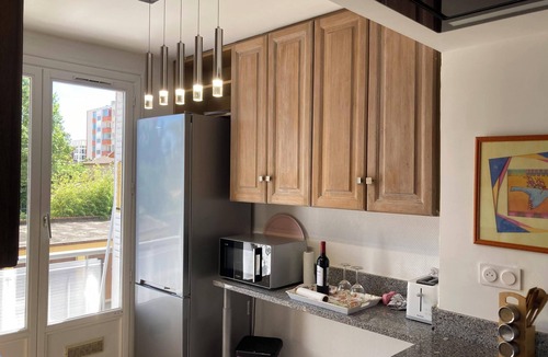 Leon Blum - Bon Coin Apartment | Spacious, bright and well located for 6P, parking