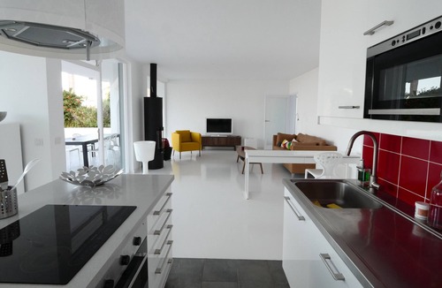 Las Cuevas House | Spacious Casa Del Budda Rojo in La Orotava