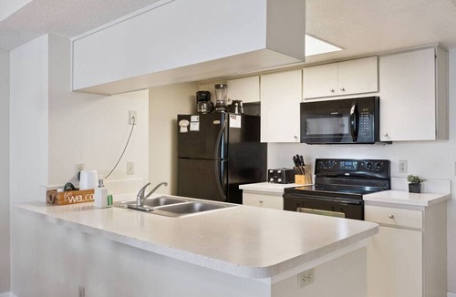 Royal Palm Bay Apartment | Spacious Disney Area 3BR Pool & Parking