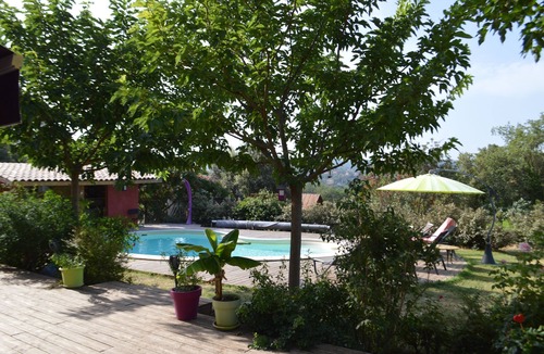 Carces House | Spacious ecological family home, quiet, dominant view, swimming pool,