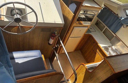 Carnon-Plage Boat Rental | Spacious houseboat at the port - 8 guests