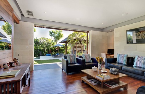 Batu Bolong Villa | Spacious Luxury Retreat Near Beach – Bali Villa 1098