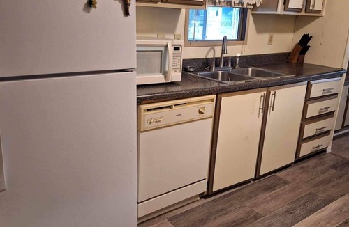 Crystal Lake House | Spacious mobile home with 2 bedrooms, 2 bath to enjoy your stay.