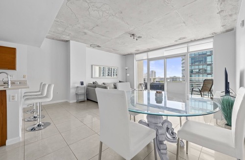 Midtown Apartment | Spacious & modern 2bd/2ba in Heart of Midtown!