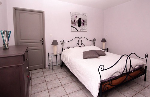 Mazan Villa | Spacious Provencal villa with private pool at the foot of Ventoux