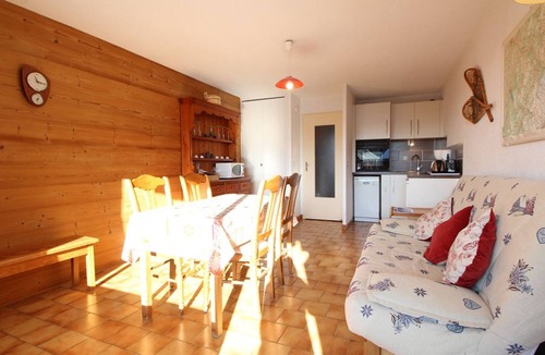 Les Carroz-d'Araches Apartment | Spacious studio 4 pers with garage and dishwasher in Les Carroz