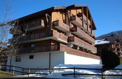 Les Carroz-d'Araches Apartment | Spacious studio 4 pers with garage and dishwasher in Les Carroz