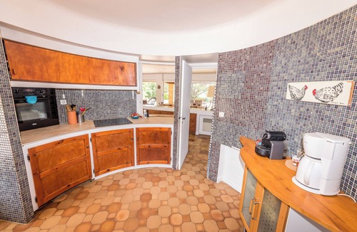 Sainte-Maxime - Saint-Tropez House | Spacious very Quiet 4-bedroom Villa 1 km from Gulf of St Tropez