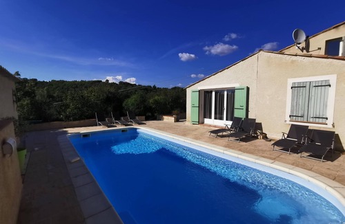 Montagnac-Montpezat Villa | Spacious villa Cavadou in Montagnac-Montpezat for 10p with private pool