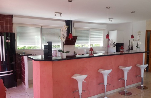 Aubenas Villa | Spacious villa