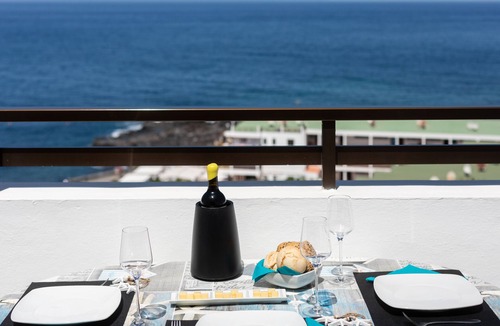Santiago del Teide Apartment | SPECTACULAR PENTHOUSE WITH SEA AND BEACH VIEWS, FREE WIFI