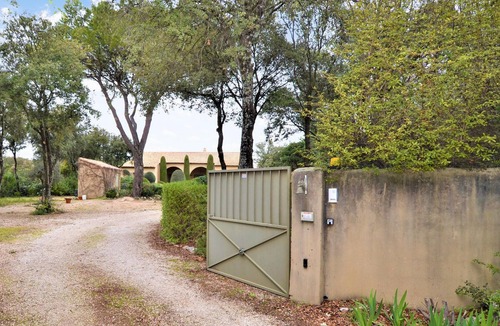 Saint-Siffret House | Spend a fantastic vacation in this comfortable vacation home with pool.
