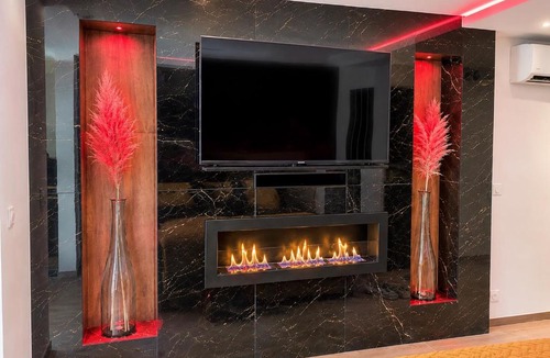 Bastide Giraud Apartment | SPICY LOVE Suite Prestige Vue Mer Jacuzzi Privatif, Piscine et Cheminée