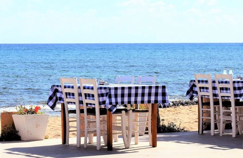 Ios Town Villa | Splendid Ios Suite | Executive Suite with King Size Bed | Tzamaria