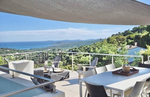 La Croix-Valmer Villa | Splendid sea view villa, quiet heated pool near St-Tropez, beaches.