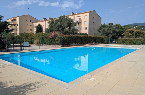 Sainte-Maxime Apartment | Ste Maxime F3/65m², 2-7 pers, air-conditioned, garage, WiFi, swimming pool