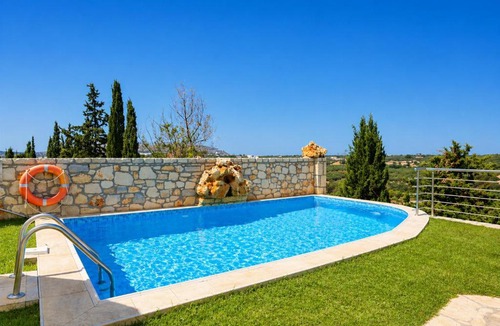Roumeli Villa | Stefania Villa Dio