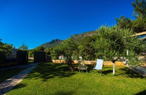 Agios Matthaios Apartment | Stefanias Prasoudi Beach