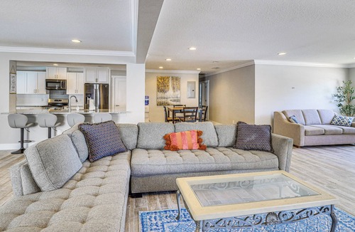 Ballast Point House | Steps to Bayshore Blvd! snowbird retreat w/Pool
