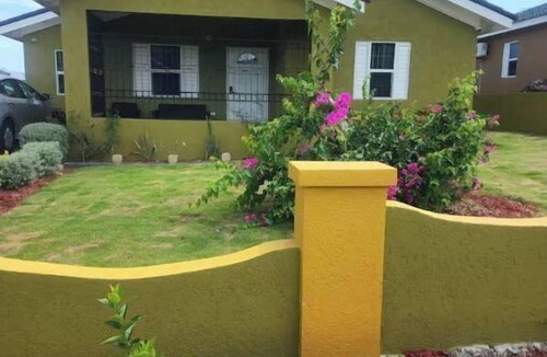 Falmouth House | Stonebrook Villa Chateau Trelawney Jamaica 3 bedrooms 3 bathrooms.